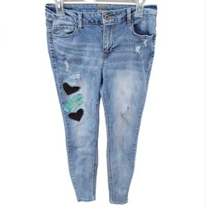 True Craft Distressed Patch Jeans  Mid Rise  skinny Juniors  sz 9